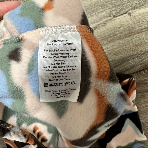 Eddie Bauer Women's Quest Fleece Quarter-Zip Sweater - Printed - Mountains - Picture 7 of 7